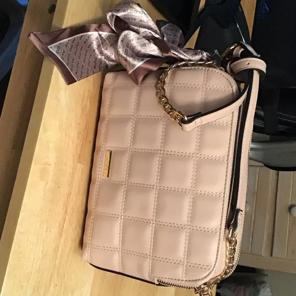 ALDO blush quilted crossbody bag with beautiful scarf bow detail, Never used. - Picture 2 of 2